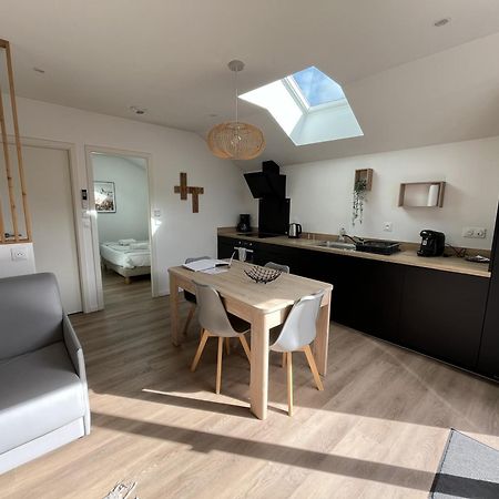 Appart-Hotel N 3 Avec Terrasse, Piscine, Petit-Dejeuner Et Parking Prive Chouzelot Екстер'єр фото