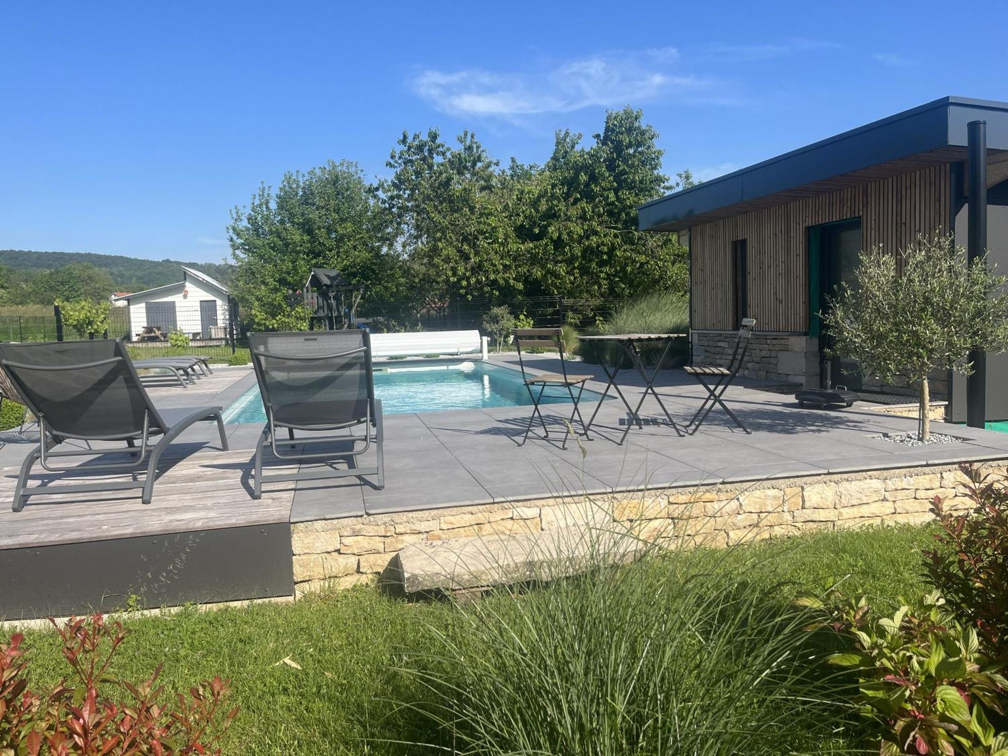 Appart-Hotel N 3 Avec Terrasse, Piscine, Petit-Dejeuner Et Parking Prive Chouzelot Екстер'єр фото