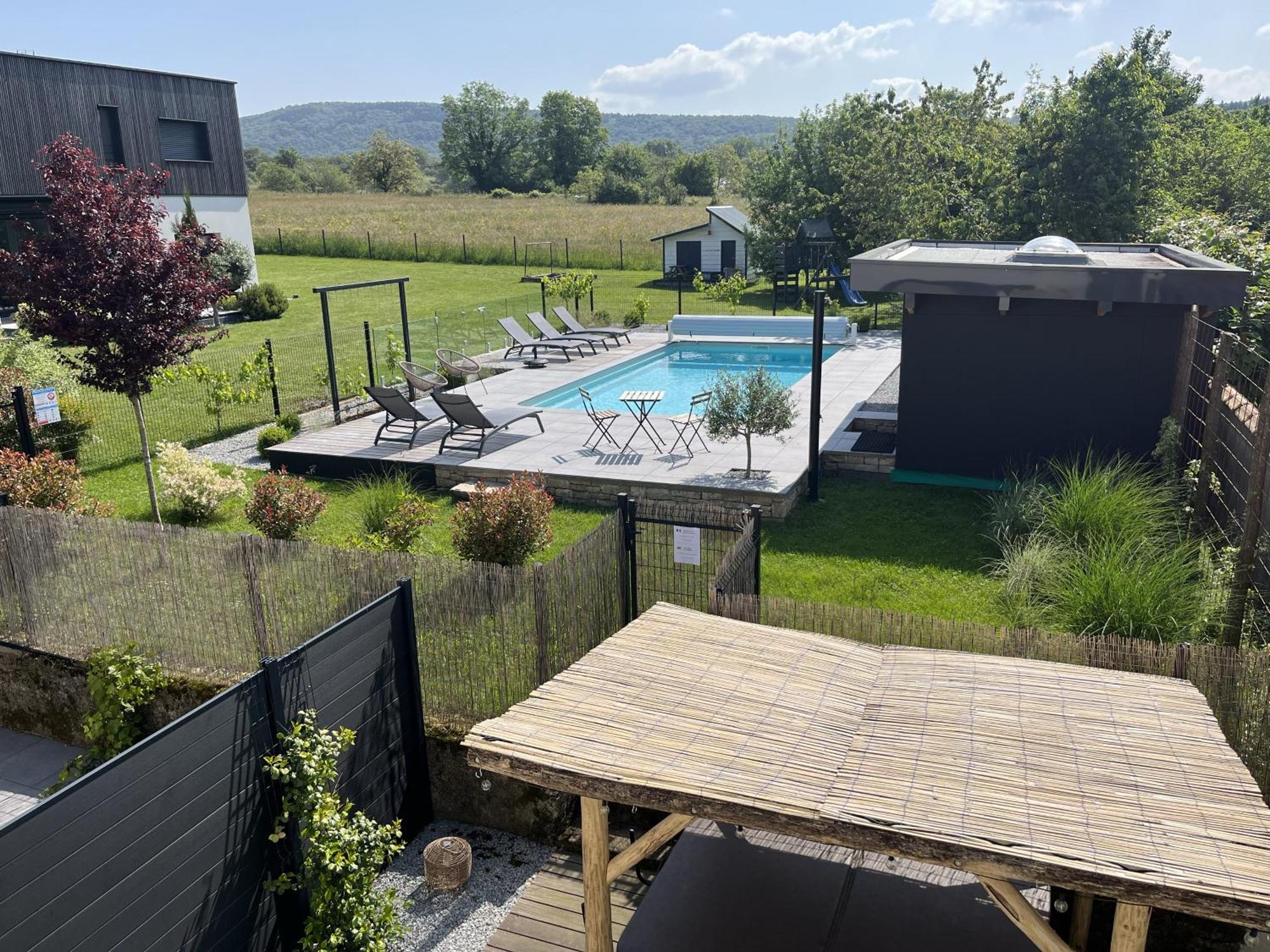 Appart-Hotel N 3 Avec Terrasse, Piscine, Petit-Dejeuner Et Parking Prive Chouzelot Екстер'єр фото